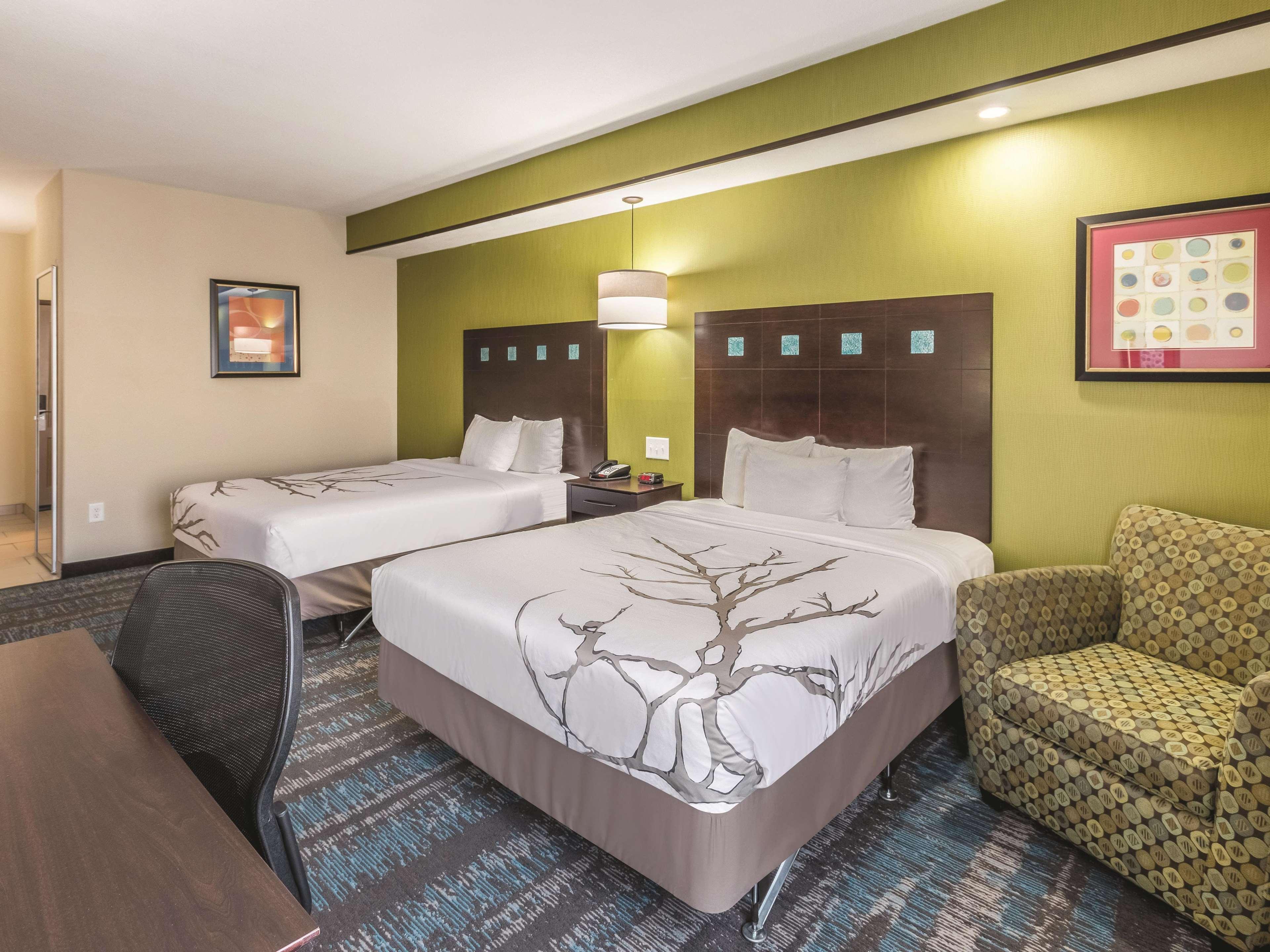 La Quinta By Wyndham Dallas Grand Prairie South Hotel Bagian luar foto