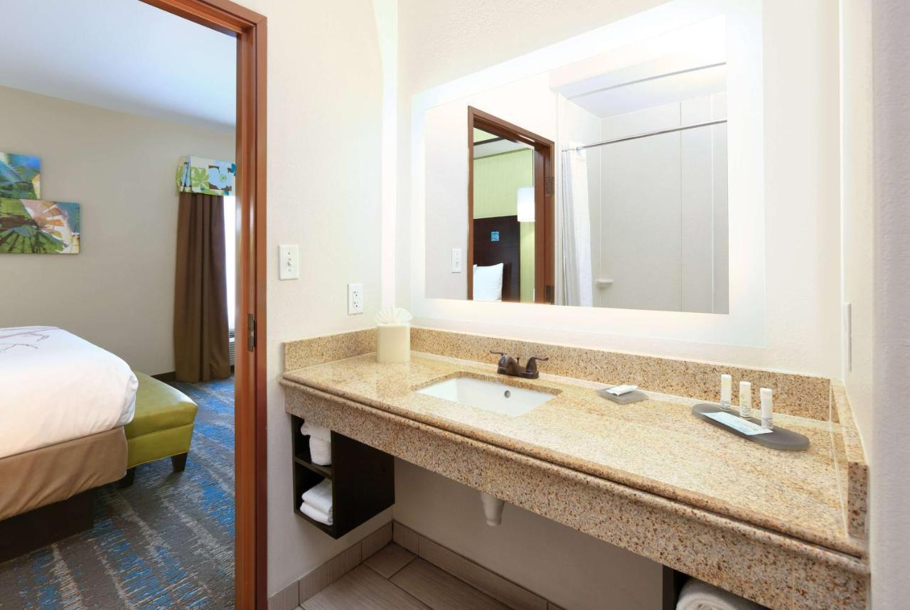 La Quinta By Wyndham Dallas Grand Prairie South Hotel Bagian luar foto